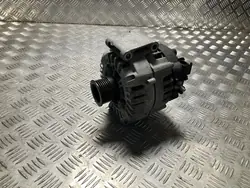 Vaihtovirtageneraattori Mercedes-Benz C-Class W205 A0009062822