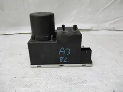 Pompe de verrouillage central Audi OEM 8L0862257K - Occasion
