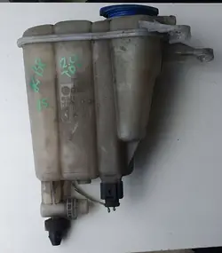 Réservoir de liquide de refroidissement OEM 8k0121403g 4car