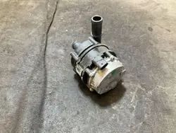 Moteur de circulation d'eau Volvo TPA1741532 - Occasion