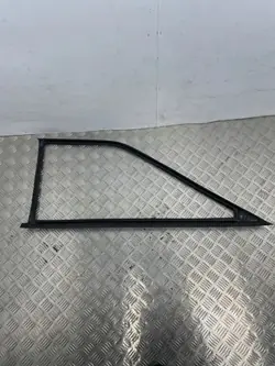 Moldura ventana lateral izquierda DTS1915 Audi Coupe