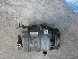 Compresseur de Climatisation RENAULT Trafic III 926001732R