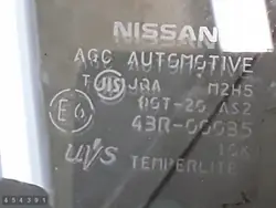 Nissan Murano Dörr-Glas OEM E643R00035 Begagnad