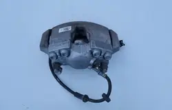 Vasemman etujarrusatulan Audi A6 C7 4G0105BM