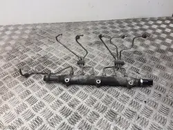 Volvo V70 brandstofrail OEM 0445215010 - Gebruikt