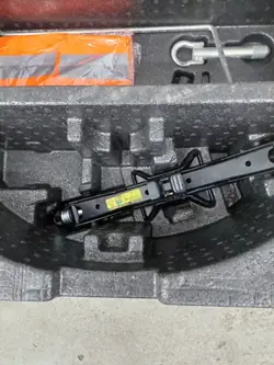 Toyota Avensis T27 Reparatursatz - Styropor-Einsatz