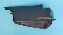 Peugeot 508 II Tampa lateral porta-malas direita OEM 9819348277