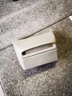 Aschenbecher OEM POPIELENICZKA190 für Mercedes W201