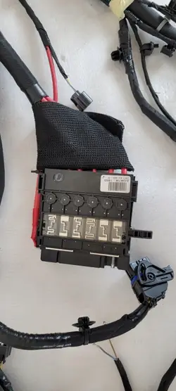 Motor Kablage OEM WIĄZKA INSTALACJA MODUŁ BEZPIECZNIKÓW