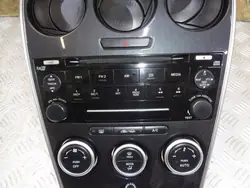 Radio CD 6-Disc & Panneau Climat Mazda 6 OEM CQ-EM4570AK