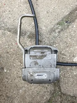 Connecteur Pneumatique Frein Remorque Wabco 4528020070