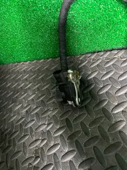 Pince Négative Alfa Romeo Giulia 2.0 OEM 50546498 65126962