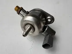 Pompe à carburant AUDI A3 8V 1.8 TFSI 06K127025A