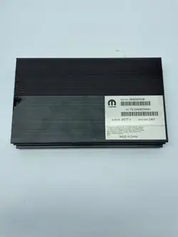Amplificateur Dodge OEM 68303976AB pour Challenger 3.6L