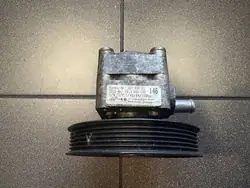 Bomba de dirección asistida VOLVO V70 30741121