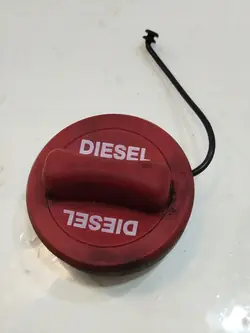 Polttoainesäiliön korkki Mercedes W205 2.2 CDI A2224700105