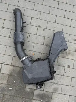 Luftfilterhus OEM 28100-P4400 för Santa Fe IV