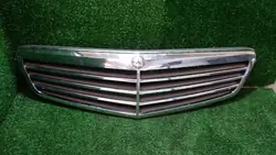 Mercedes W124 Grill OEM 123XX - Begagnat Skick