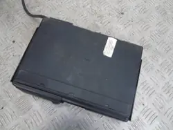 Käytetty Audi CD-vaihtaja OEM FA05735 A6:lle