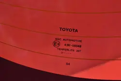 Vitre Arrière Toyota OEM mamAUTO-1039482-