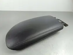 Genesis GV70 konsoli käsinoja OEM AR0AE1 - Käytetty