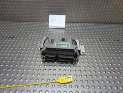 Calculateur Moteur Toyota OEM 89661-0H070 pour Aygo I