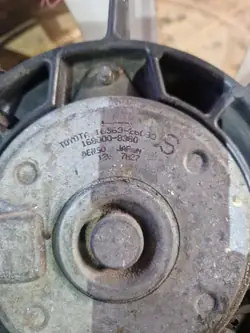 Främre rem OEM 1680008380 för Toyota 2.2L Diesel