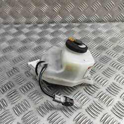 Remvloeistofreservoir OEM 4722047070 voor Toyota Prius+