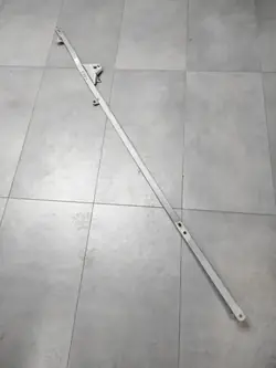 Audi A5 8T Poikittaispalkki OEM 8T8505476 - Käytetty