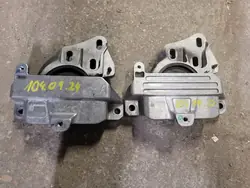 MERCEDES Soporte de motor A2472405500 + A2472403200