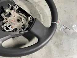 Volante usado OEM AVJ7234 para Mitsubishi