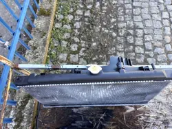 Radiateur avec ventilateur OEM gcdut Nissan Primera P12
