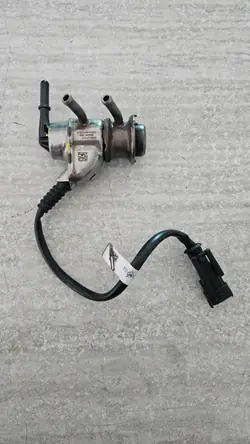 AdBlue-suutin OEM 29630-2FRD0 Kia Stingerille