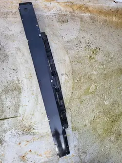 Opel Astra H Etupuskuri Kiinnitys OE 24460992