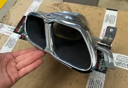 OEM 31664602 Sortie d'échappement droite pour Volvo XC60 V60