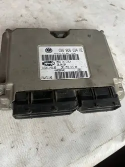 2004 Skoda Fabia ECU 1.4 Petrol 036906034HE