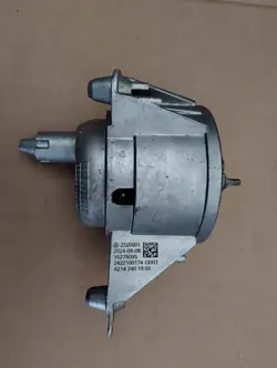 Moottorin Kiinnike OEM A2142401900 Etu Mercedes-Benz