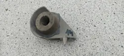 Soporte de escape derecho Jeep OE 68466128AB