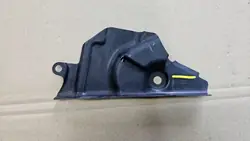 Täckkåpa PASSAT B5 A4 B5 1.6 8V 06A109129A