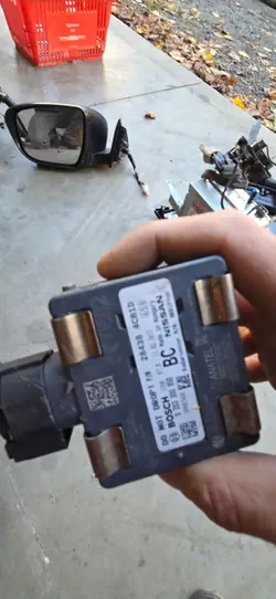 Sensor radar Nissan X-Trail T32 OEM 284384CB1D
