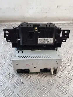 Radio CD Ford OEM BM5T-18C815-RL con pantalla
