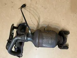 Collecteur d'échappement Toyota 0J020 pour Yaris 2 II