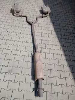 Silenciador central OEM 20300-JA000 Nissan Altima 2.5L