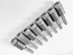 Moottorin kiinnityspultit OEM G4D3S Jaguar XF