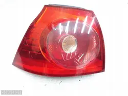 Feu arrière gauche VW Golf 2005