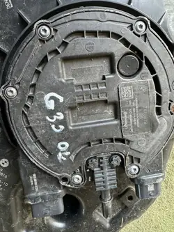 Réservoir de pompe AdBlue BMW 5 G30 G31 G32 7418879