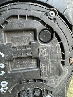 Tanque de bomba AdBlue BMW 5 G30 G31 G32 7418879