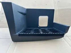 Cobertura de degrau inferior direito MAN TGL OEM 81615200330