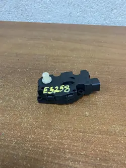 Jaguar XF Klappenmotor OEM MF1139300770 - Gebraucht