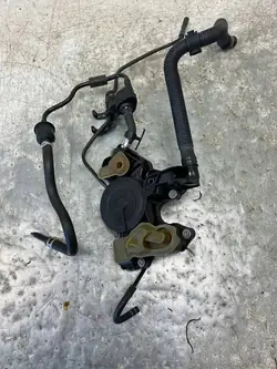 AUDI A4 B8 1.8 TFSI Öl-Luft-Trennsystem 06K103495C